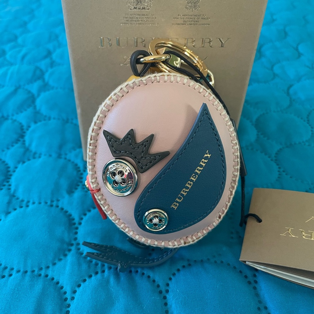 BNWT. Larch Multi Burberry Bird Bag/Key Charm. - Picture 2 of 8